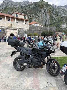 Kawasaki - versys 650 tourer