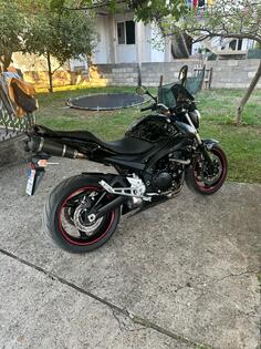 Suzuki - Gsr 600r