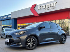 Toyota - Yaris - 1.5 VVT-I HYBRID Automatik Business Edition - Novi model