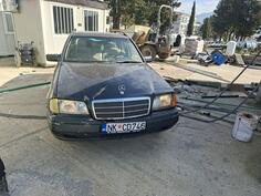 Mercedes Benz - C 220 - 2.2 diesel