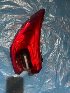 Lijevo stop svjetlo za Renault - Kadjar    - 2013-2016