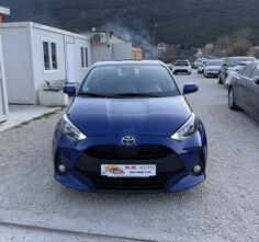 Toyota - Yaris - 1.5 HYBRID AUTOMATIK