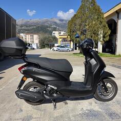 Yamaha - D'elight 125