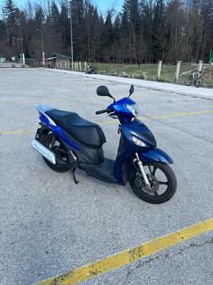 Suzuki - SIXTEEN 156