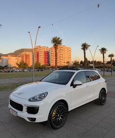 Porsche - Cayenne - Platinum Edition