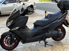 Suzuki - Burgman 400