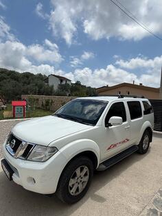 Nissan - Pathfinder - 2.5/140