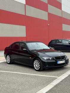 BMW - 318 - BMW E90