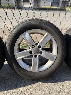 Fabričke felne i Pirelli Sotto Zero gume