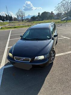 Volvo - V70 - 2.4