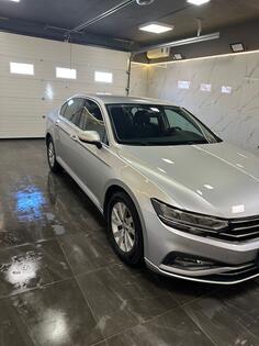 Volkswagen - Passat