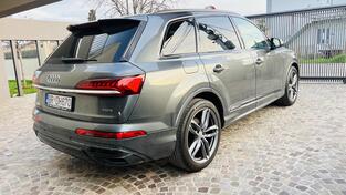 Audi - Q7 - S line, matrix