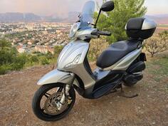 Piaggio - Pisggio Beverly 350