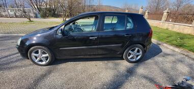 Volkswagen - Golf 5 - 1.9 66 kw