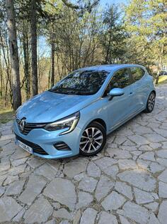 Renault - Clio - 1.6 benzin hybrid e tech premium NIGHT PAKET