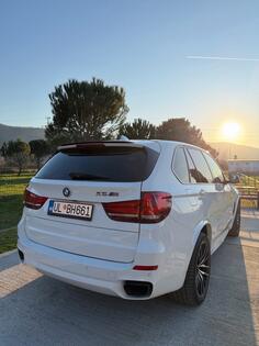BMW - X5 M50 - 3.0