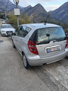 Mercedes Benz - A 180 - 2.0