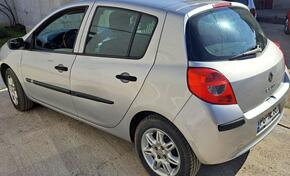 Renault - Clio - 1.5 DCI