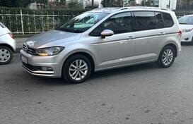 Volkswagen - Touran - 1.6 tdi