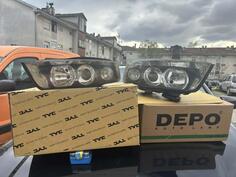 Оба фара za Audi - A4    - 2001