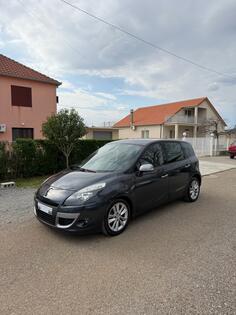Renault - Scenic - 1.5 HDI AUTOMATIK EXKLUZIV