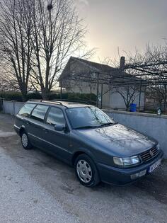 Volkswagen - Passat - 1.6 benz plin