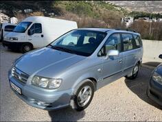 Hyundai - Trajet - 2.0 TDI