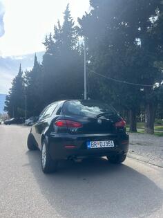Alfa Romeo - 147 - 1.9 JTDm