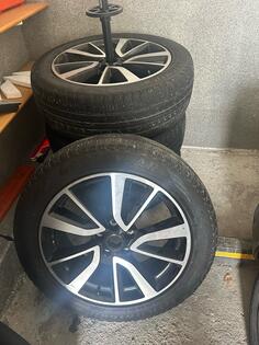 Fabričke rims and nisan tires
