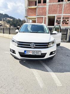 Volkswagen - Tiguan - 2.0 TDI Bluemotion/PANORAMA/4MOTION (4x4)