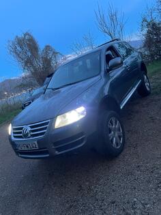 Volkswagen - Touareg - R5