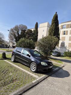 Volkswagen - Golf 5 - 1.9 77 kw
