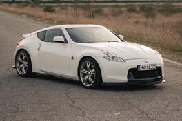 Nissan - 370Z - 3.7L V6