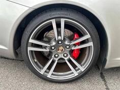 Fabričke felne i Porsche gume