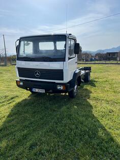 Mercedes Benz - 817