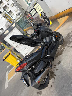 Yamaha - XMAX400