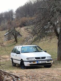 Volkswagen - Passat - B3