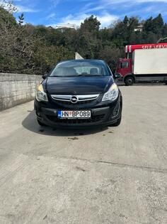 Opel - Corsa - 1.2 benzin