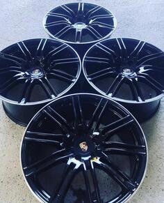 Fabričke rims and Nove tires