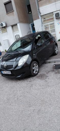 Toyota - Yaris - 1.0