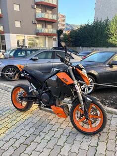 KTM - DUKE R
