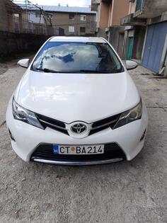 Toyota - Auris - 2.0 D-4D