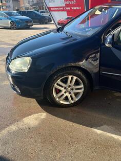 Volkswagen - Golf 5 - 1.9 tdi