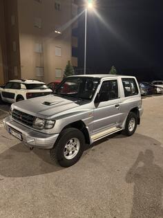Mitsubishi - Pajero - 2.5