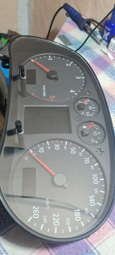 Instrument tabla za Automobile - Audi - A3    - 2002