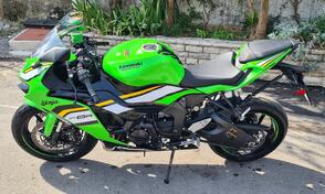 Kawasaki - ZX6R