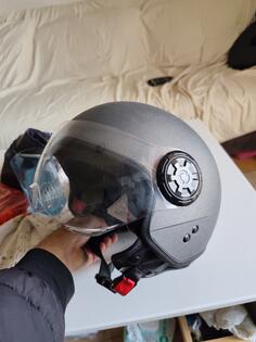 Ostalo - Kaciga za motor