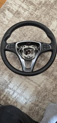 Volan za E 220 god. 2013