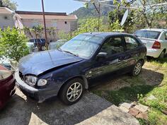 U djelovima Toyota - Corolla 1.6