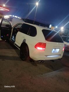Porsche - Cayenne - 4.5 sport V8